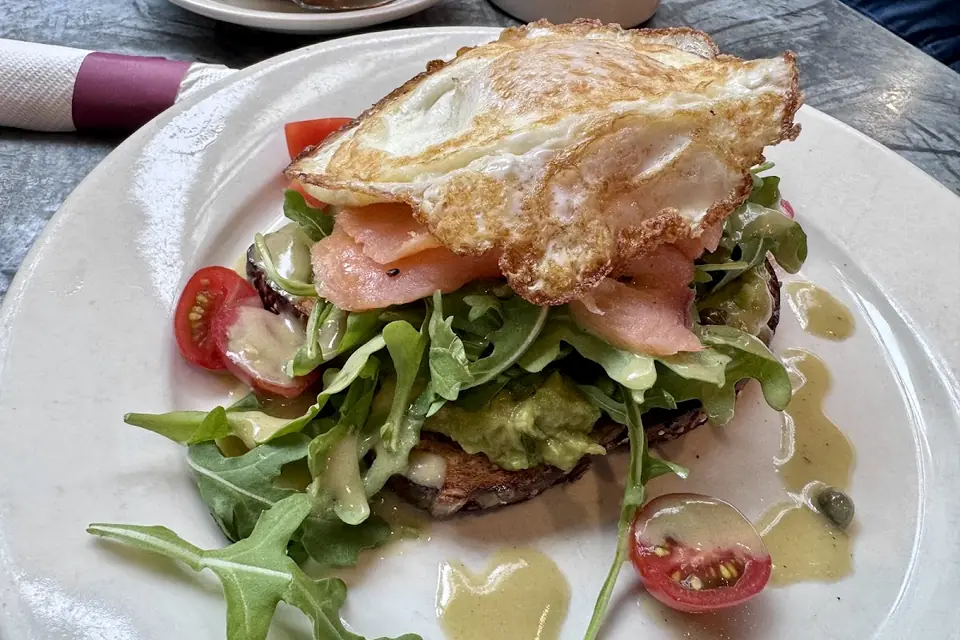 Cafe Bonjour