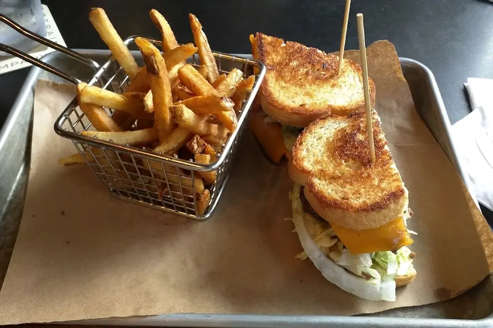 Omaha Tap House - Downtown