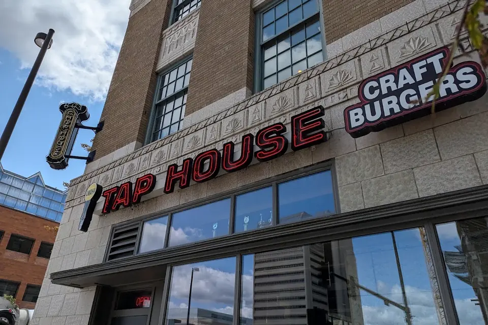Omaha Tap House - Downtown