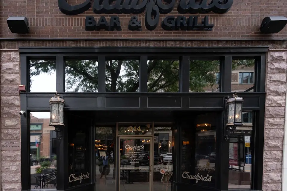 Crawford's Bar & Grill