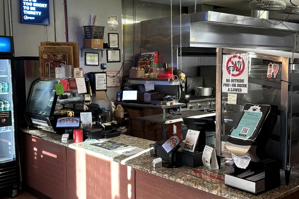 Hawkeye's New York Pizza and Pasta